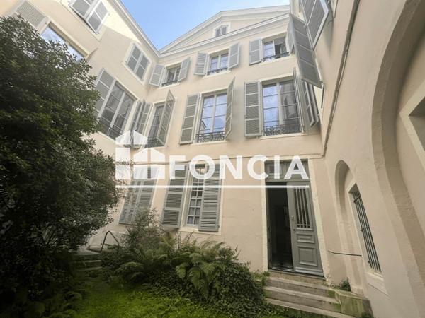 Location Appartement 6 pièces 151.24 m² - 8 RUE JEANNE D'ALBRET Pau 64000