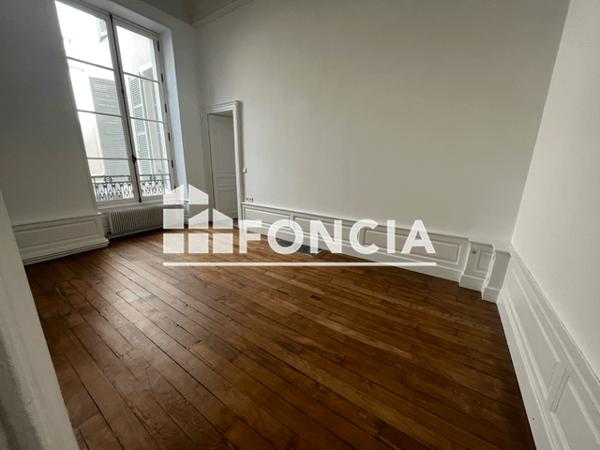 Location Appartement 6 pièces 151.24 m² - 8 RUE JEANNE D'ALBRET Pau 64000