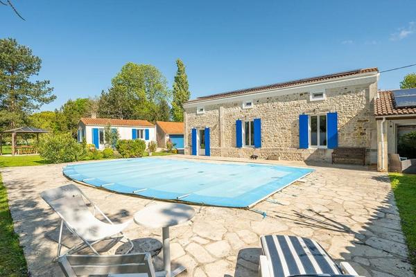 Maison à vendre    7 pièces •  Arvert