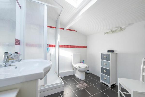 Maison à vendre    7 pièces •  Arvert