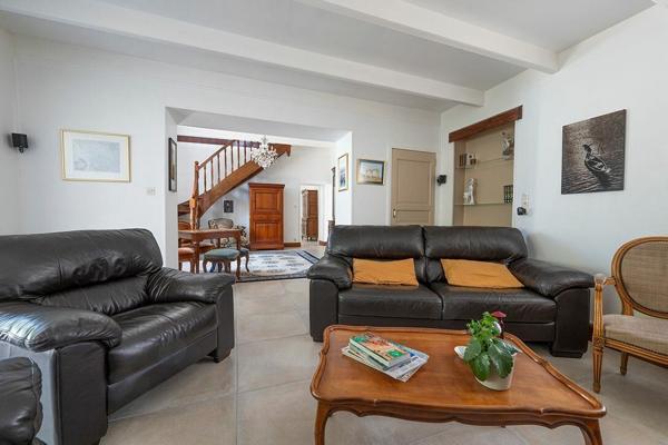 Maison à vendre    7 pièces •  Arvert