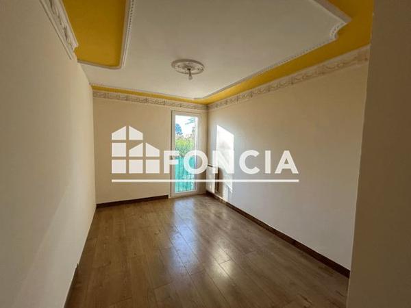 Location Appartement 4 pièces 68.8 m² - 63 RUE PAUL ARENES Nimes 30000