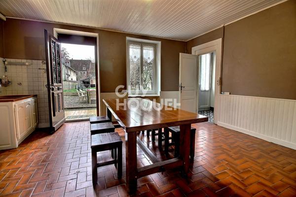 Maison de Maitre 13 pièces à FRAISANS