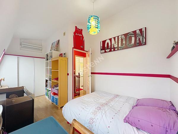 MAISON PREBENDES 4 CHAMBRES AVEC JARDIN