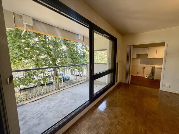 APPARTEMENT 67m2 BALCON GARAGE