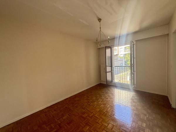 APPARTEMENT 67m2 BALCON GARAGE