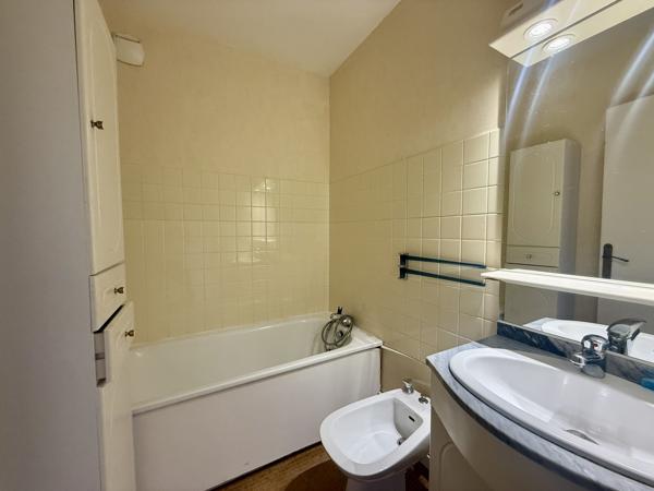APPARTEMENT 67m2 BALCON GARAGE