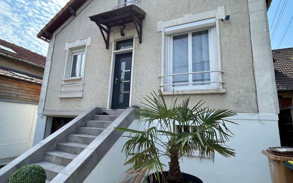 Maison à vendre    5 pièces •  Villemomble