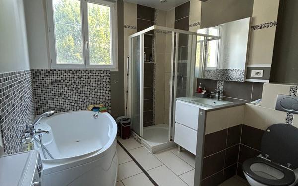 Maison à vendre    5 pièces •  Villemomble