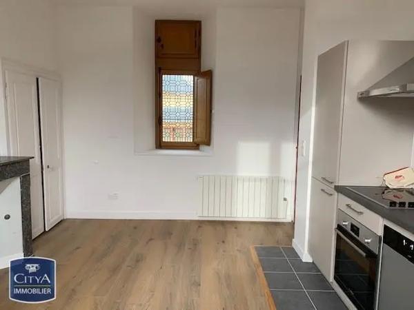 Appartement à louer 2 pièces 31.89m² Poitiers (86000)