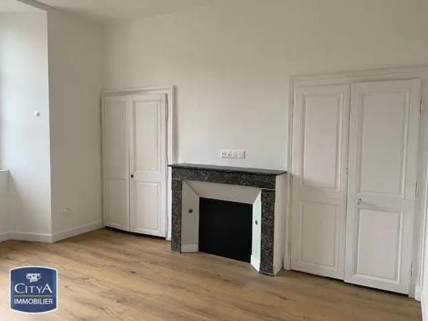 Appartement à louer 2 pièces 31.89m² Poitiers (86000)