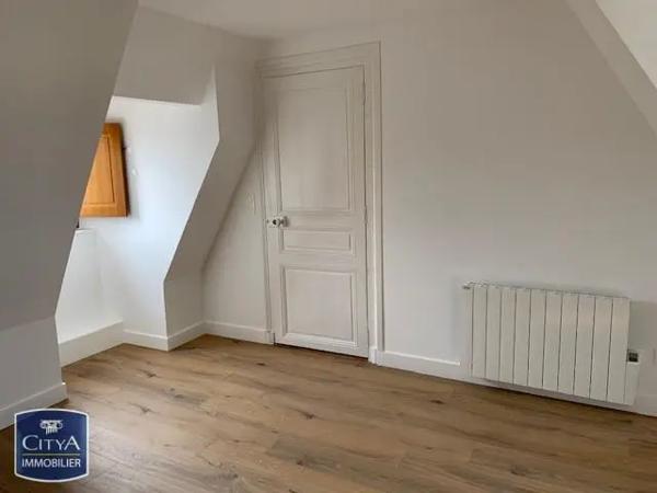 Appartement à louer 2 pièces 31.89m² Poitiers (86000)