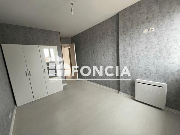 Location Appartement 2 pièces 46 m² - 8 AVENUE LUCIEN REMY Pontault Combault 77340