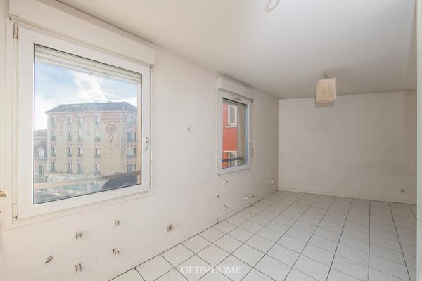 COEUR DE VILLE -Rue Paul Bert – Grand studio lumineux de 32 m²
