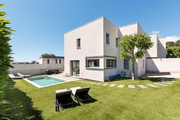 Villa contemporaine familiale 207 m² — Antibes Valbosquet