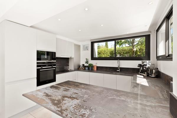 Villa contemporaine familiale 207 m² — Antibes Valbosquet