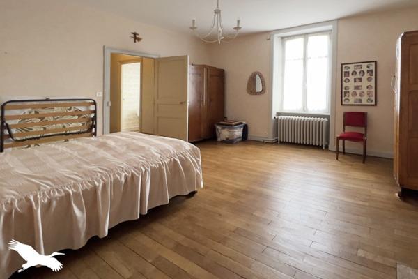 Maison à vendre 192 000 € Nieul 5 p 153 m² DPE F