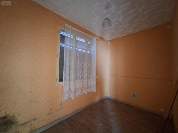 Maison à restaurer à vendre à Sains-Richaumont dans l'Aisne (02120), ref : 02014/869