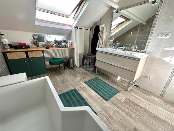 Maison Acheres 5 pièce(s) 127 m2 €484 500 ** - Référence 9214