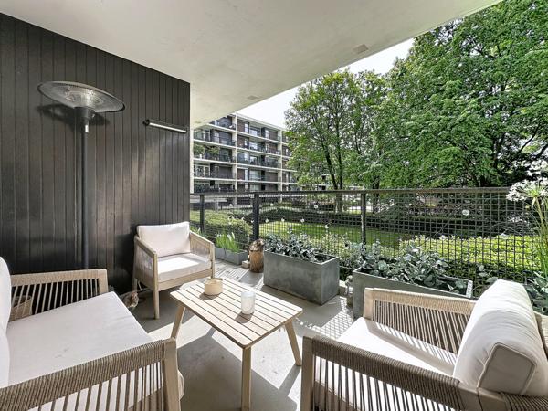 BEL APPARTEMENT SECTEUR MACAMPAGNE