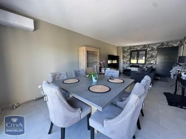 Appartement à louer 4 pièces 86.99m² Sérignan (34410)