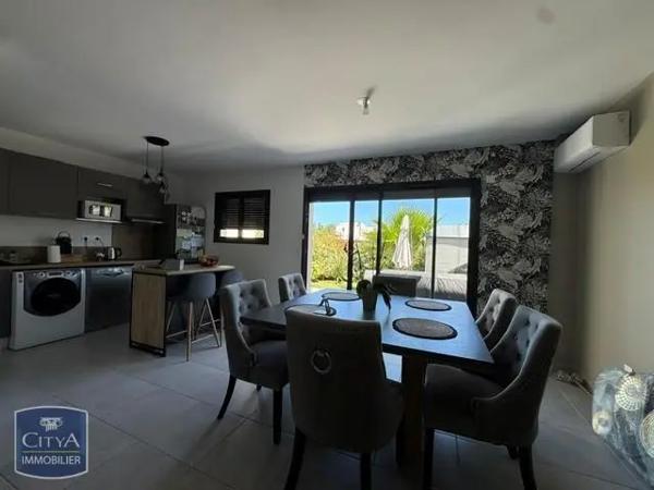 Appartement à louer 4 pièces 86.99m² Sérignan (34410)