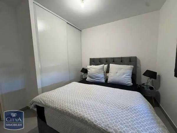 Appartement à louer 4 pièces 86.99m² Sérignan (34410)