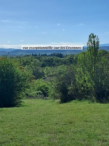 Maison Cévenole sur magnifique terrain de 27 672m2, avec piscine