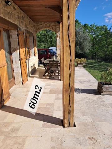 Maison Cévenole sur magnifique terrain de 27 672m2, avec piscine