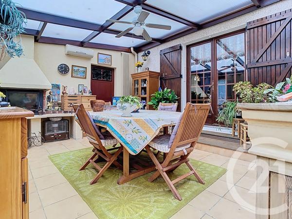 Maison à vendre  6 pièces - 132,61 m 2   NANGIS  - 77