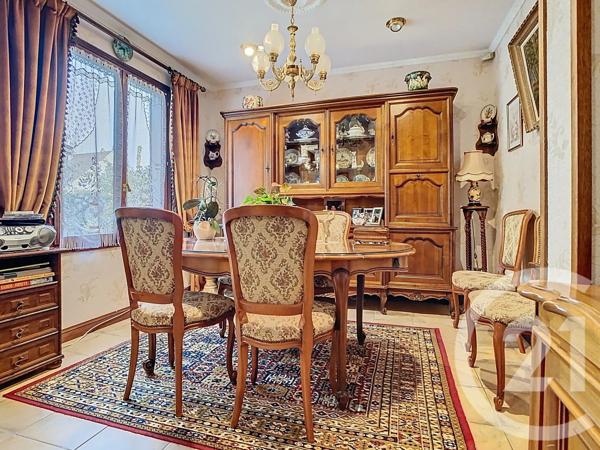Maison à vendre  6 pièces - 132,61 m 2   NANGIS  - 77