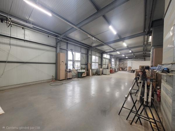 A LOUER - Entrepot / Local d'activité 542 m² - Montaigu Vendee