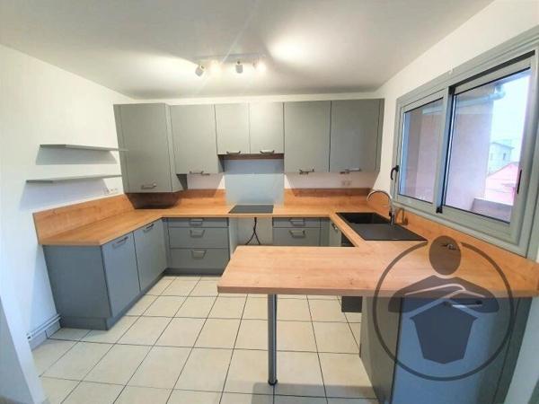 Location                                                      Duplex
                        
                     4 pièces                      82 m2                     à Lagny-sur-Marne
