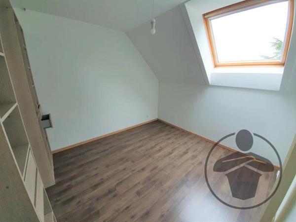 Location                                                      Duplex
                        
                     4 pièces                      82 m2                     à Lagny-sur-Marne