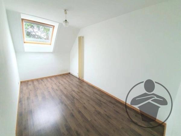 Location                                                      Duplex
                        
                     4 pièces                      82 m2                     à Lagny-sur-Marne