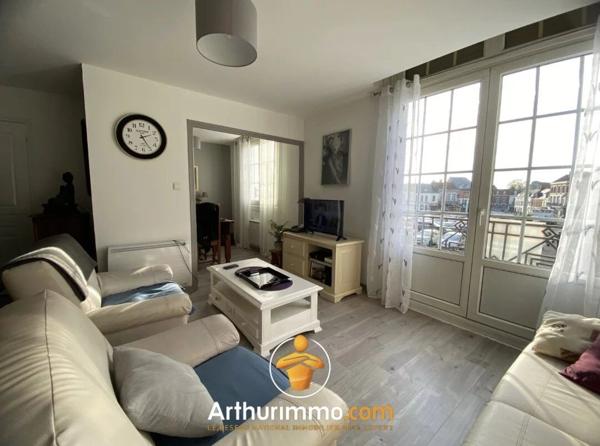 Location                                                      Appartement
                        
                     2 pièces                      47 m2                     à Hénin-Beaumont