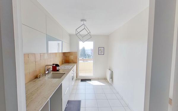 Appartement à vendre    3 pièces • 72 m2 Champagne-au-Mont-d'Or