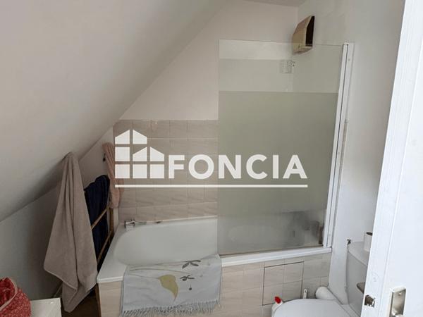 Location Appartement 3 pièces 77.63 m² - 26 RUE DE LA ROE Angers 49100