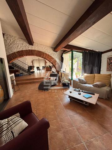 Salses-le-Château : Maison meublée à louer en pleine nature