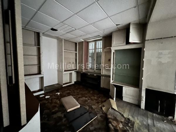 IMMEUBLE DE RAPPORT 3 PLATEAUX  CENTRE VILLE DE CHOLET