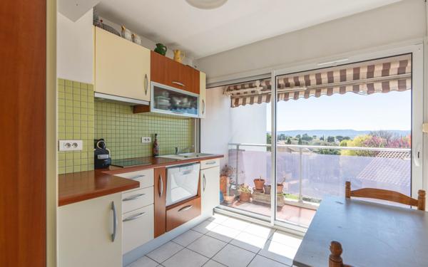 Appartement à vendre    4 pièces •  Pertuis