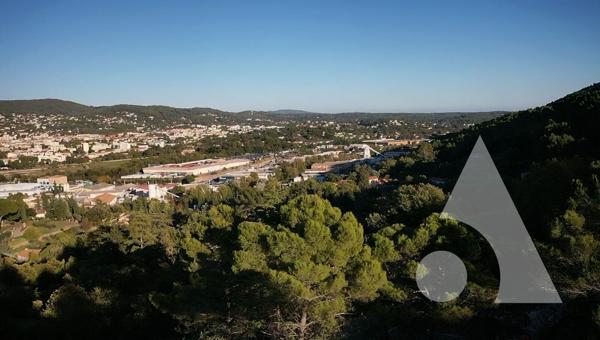 Terrain 806 m2