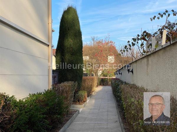 LIVRY GARGAN PARC LEFEVRE MAIRIE