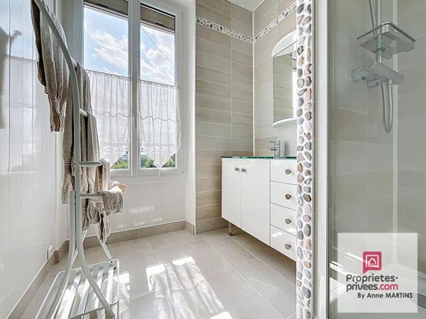 Maison Athis Mons - 4 pièce(s) - surface au sol 115 m2