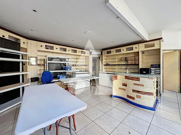 Local commercial 70.51 m2
