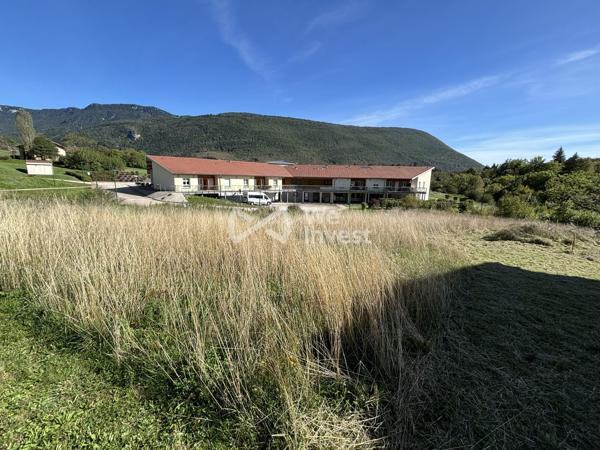 Terrain à bâtir de 1964 m² à Champfromier