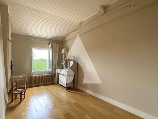 Maison 11 pièces 349 m2