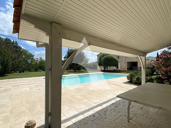Maison 11 pièces 349 m2