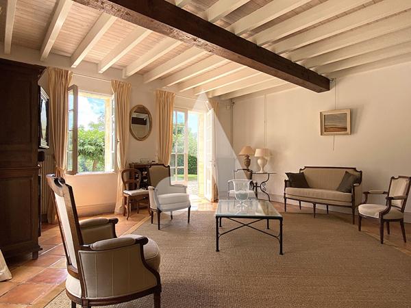 Maison 11 pièces 349 m2