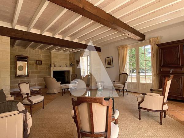 Maison 11 pièces 349 m2